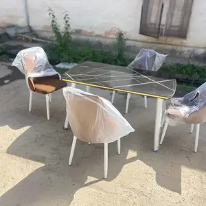 Стол и стулья, Душанбе