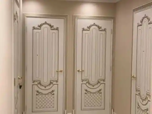 Дверь, Душанбе