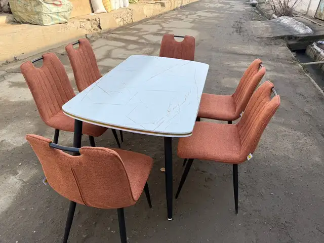 Стол и стулья, Душанбе