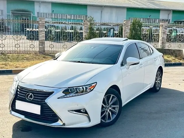 Lexus ES series