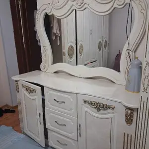 Трюмо, Душанбе