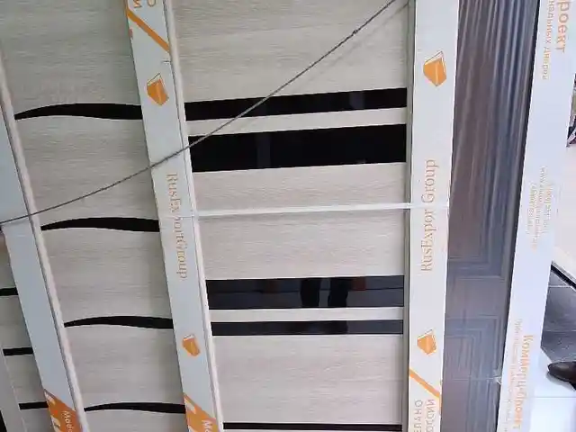 Дверь хай тек, Душанбе