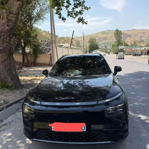 Xpeng G9