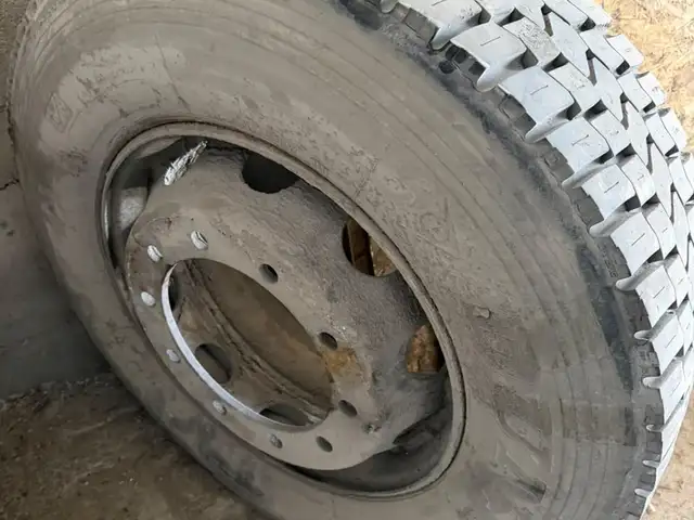 Шины и диски R22, Худжанд