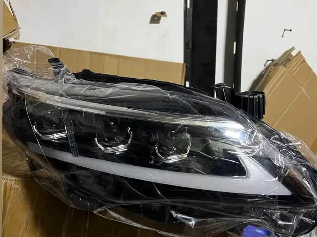 Передние фары на Toyota Corolla 3, Душанбе