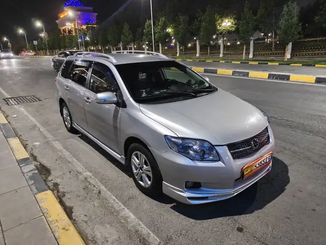 Toyota Fielder