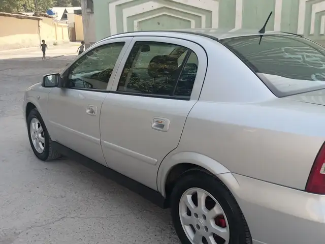 Opel Astra G