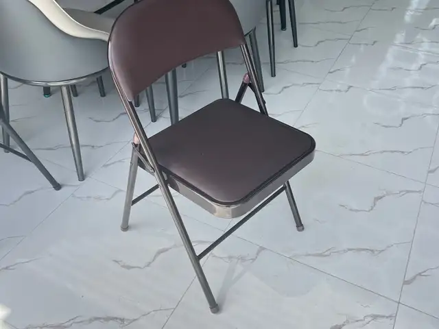 Стул, Душанбе