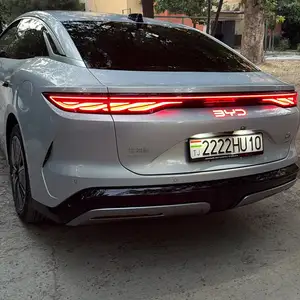 BYD Han EV