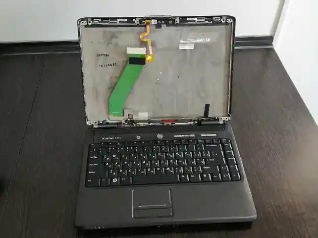 Ноутбук Dell Vostro 1400 на запчасти, Хуҷанд