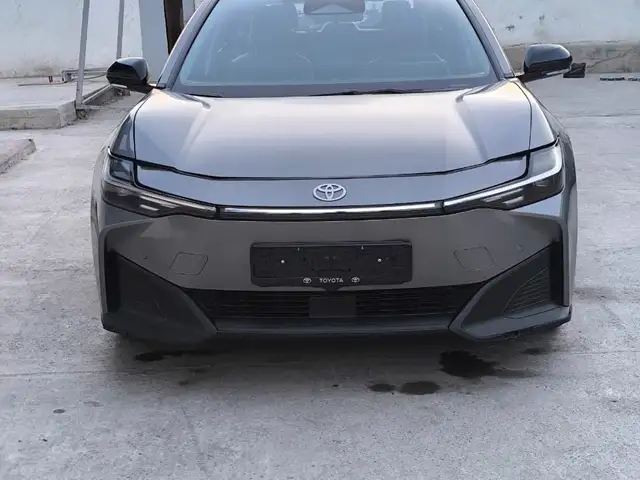 Toyota BZ3