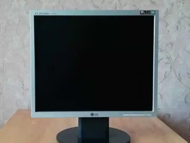Монитор LG 17, Душанбе