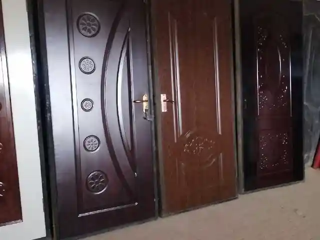 Дверь эмдф, Душанбе