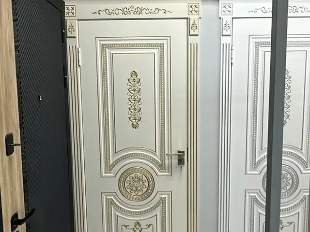 Дверь, Душанбе
