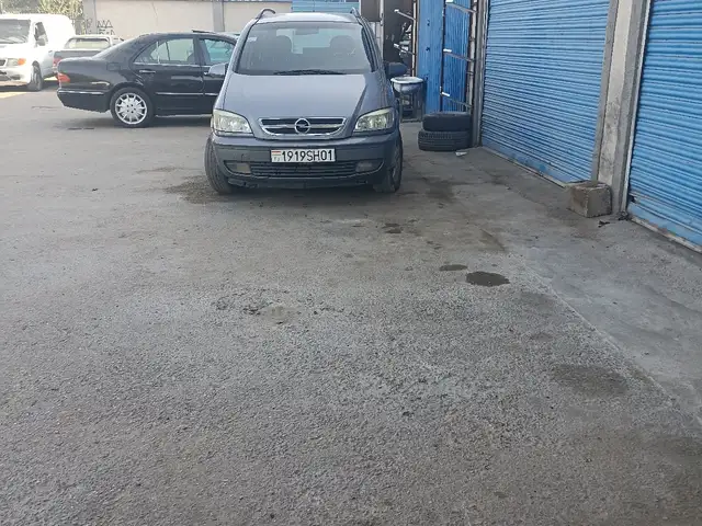 Opel Zafira