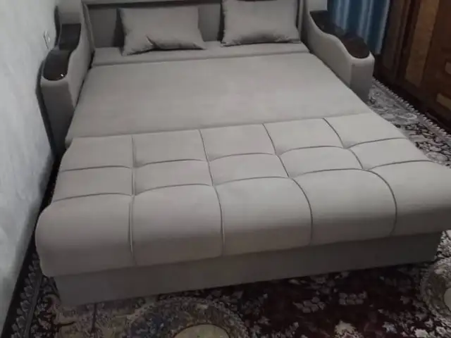Диван, Душанбе