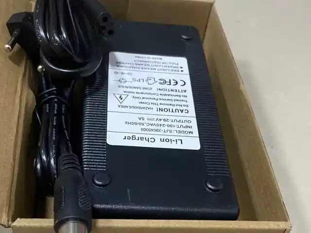 Зарядное устройство скутера 29.4v-5A, Душанбе