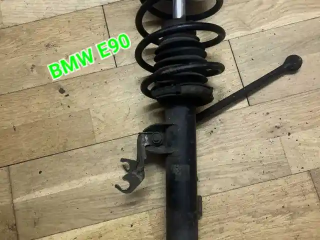Амортизатор на BMW E90, Худжанд