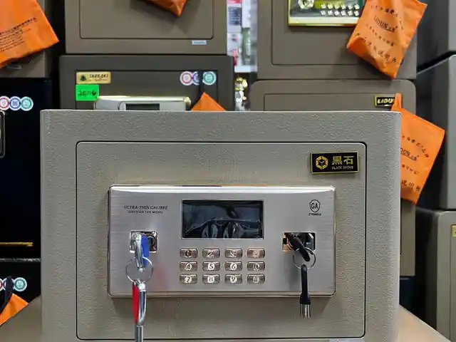 Сейф 25el, Душанбе