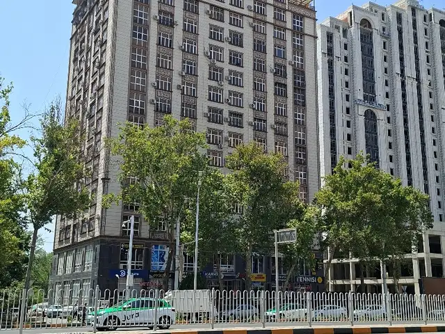 3-комн. квартира, 11 этаж, 94 м², 82мкр, Душанбе
