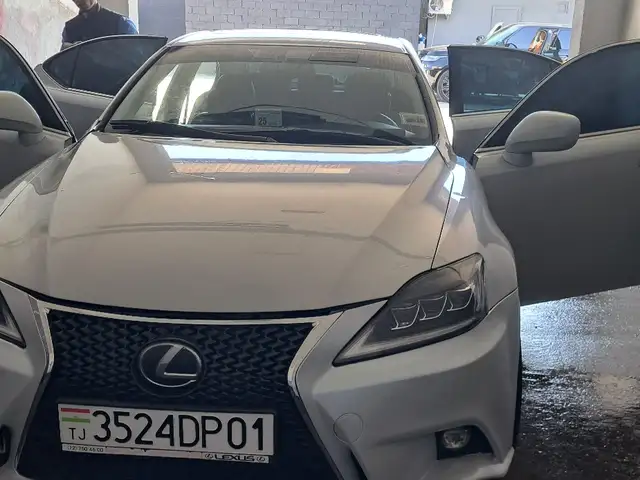 Lexus ES series