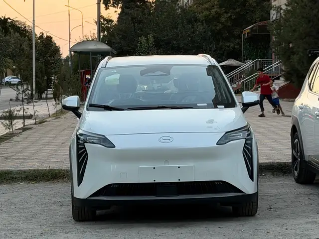 GAC Aion V plus