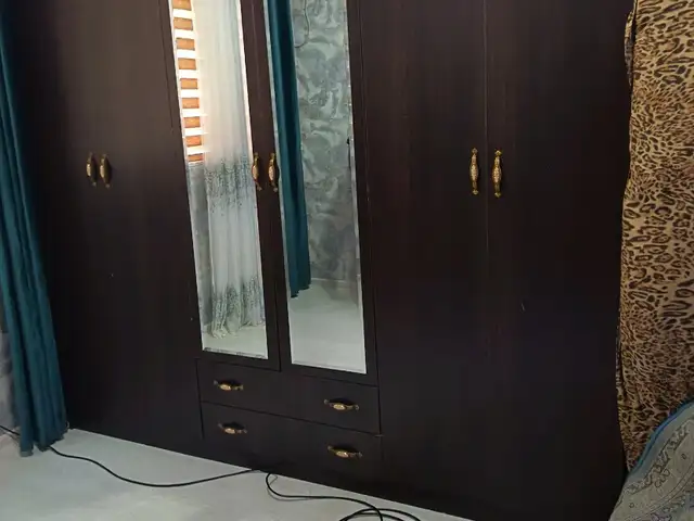 Шифоньер, Турсунзаде