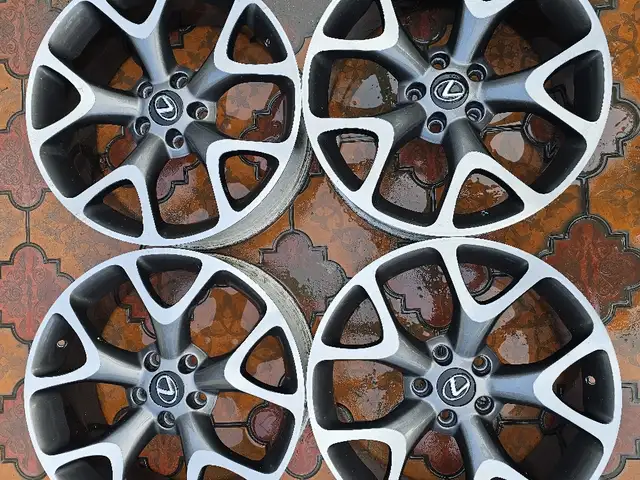 Диски R18 Lexus, Хуҷанд