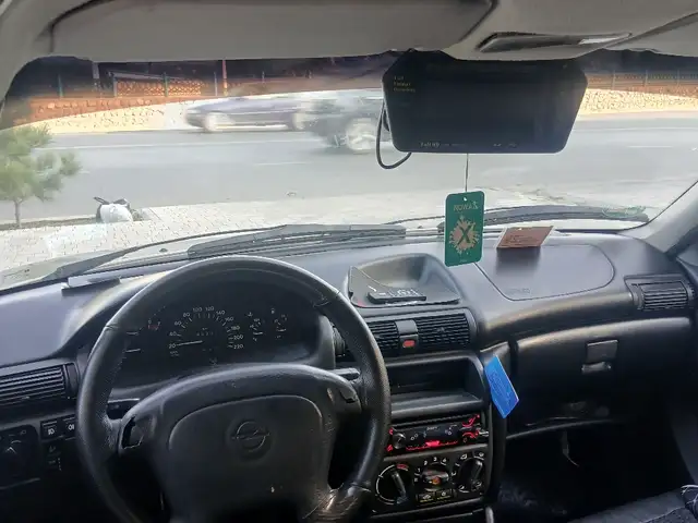 Opel Astra F