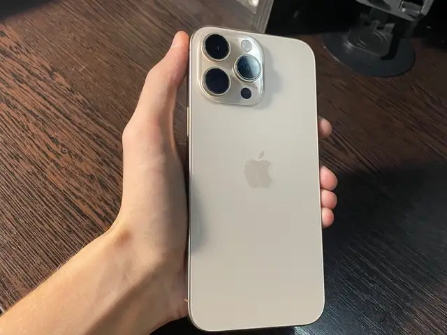 Apple iPhone 16 Pro Max, 256 gb, Desert Titanium, Душанбе