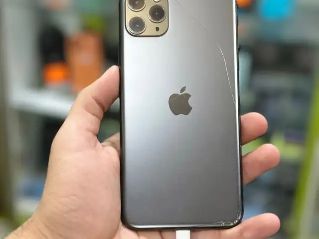 Apple iPhone 11 Pro Max, 256 gb, Midnight Green, Турсунзаде