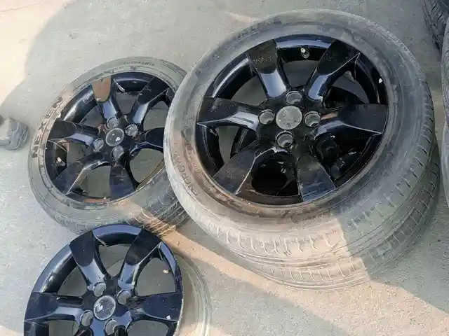 Диск с шинами R16, Худжанд