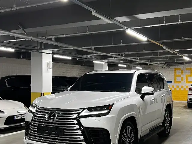 Lexus LX series