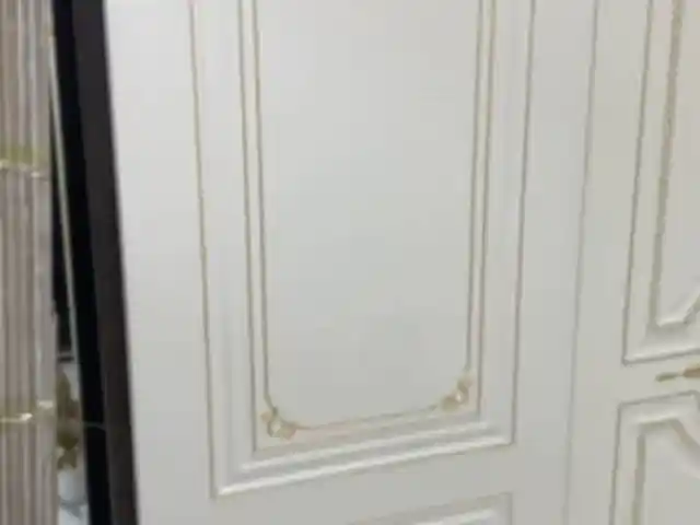 Дверь, Душанбе