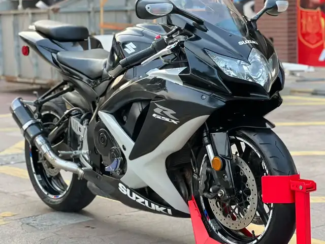 Мотоцикл Suzuki GSX750R, Душанбе