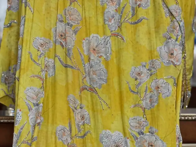 Национальное платье, Душанбе