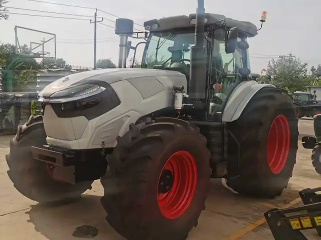 Трактор 2604, Душанбе