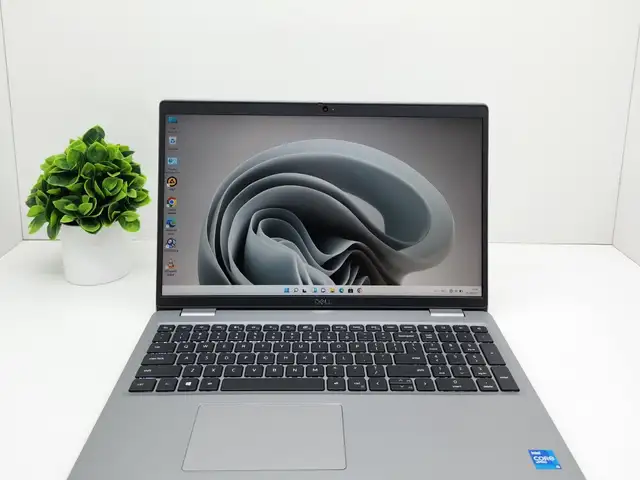Ноутбук Dell latitude i5-1145G7 8/256SSD, Худжанд