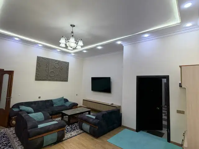 3-комн. квартира, 3 этаж, 140м², И Сомони, Душанбе