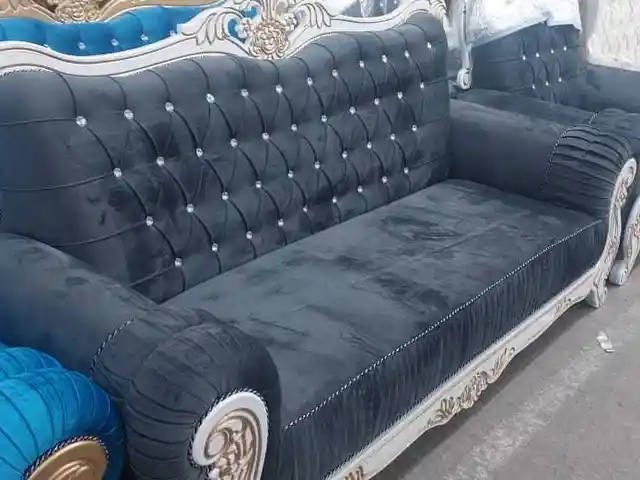 Диван и кресло, Душанбе