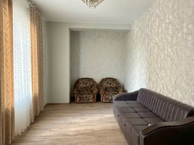 2-комн. квартира, 3 этаж, 63м², Вахдат, Вахдат