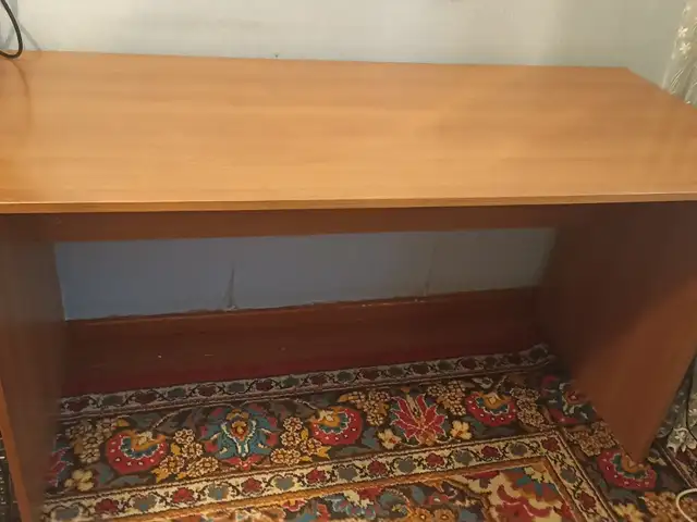 Стол письменный с тумбой, Душанбе
