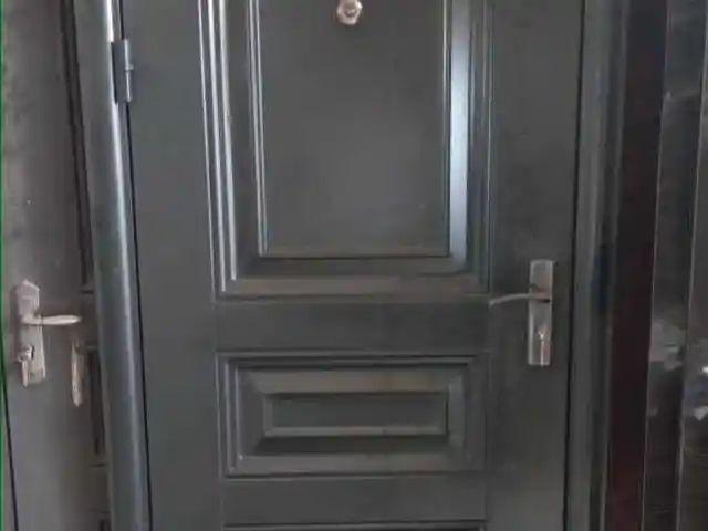 Дверь, Душанбе