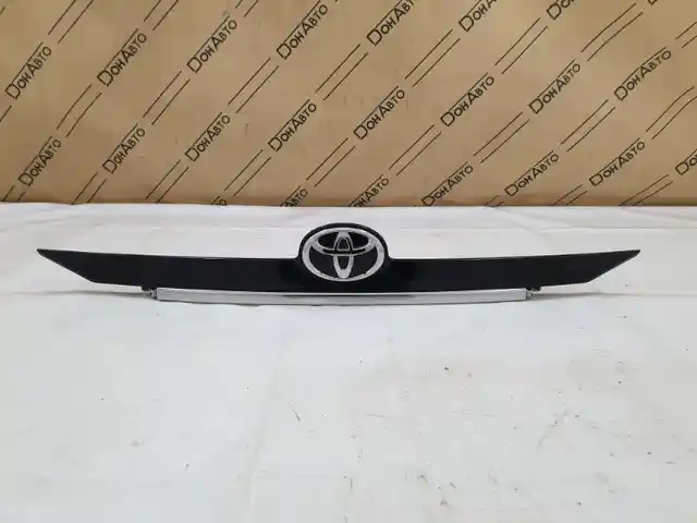 Молдинг багажа на Toyota Camry 5, Душанбе