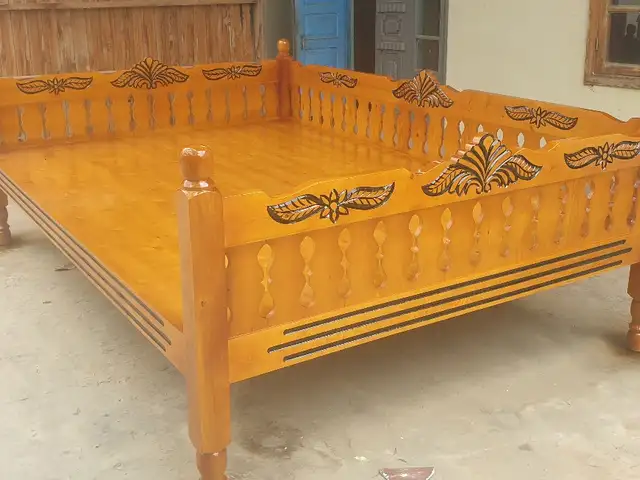 Тапчан, Душанбе