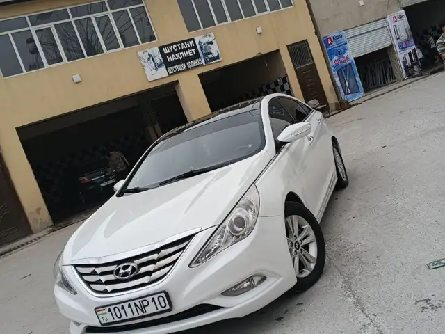 Hyundai Sonata
