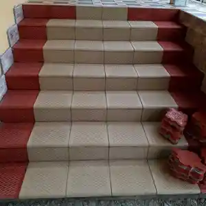 Лестница из брусчатка, Душанбе