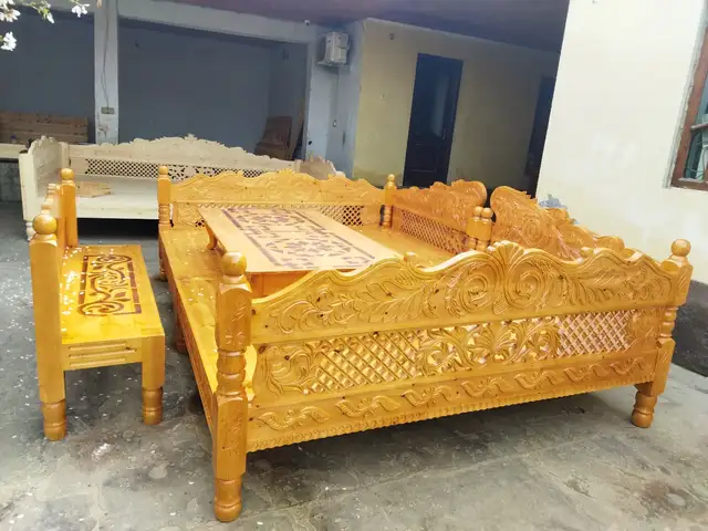 Тапчан, Турсунзаде