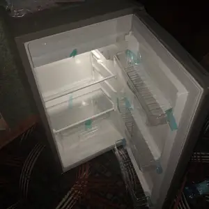 Холодильник на запчасти, Ваҳдат