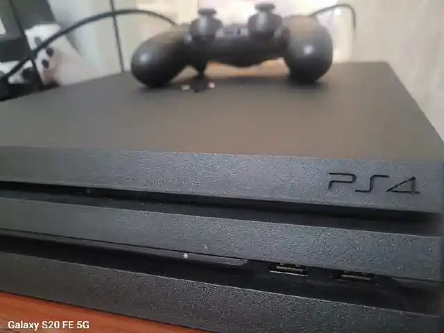 Игровая приставка Sony PlayStation 4 Pro 9.00, Хуҷанд